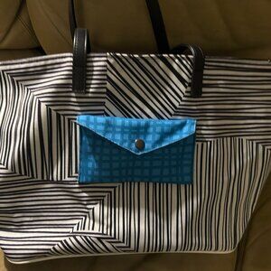 Large Tote Bag, with 3 complementary accessories